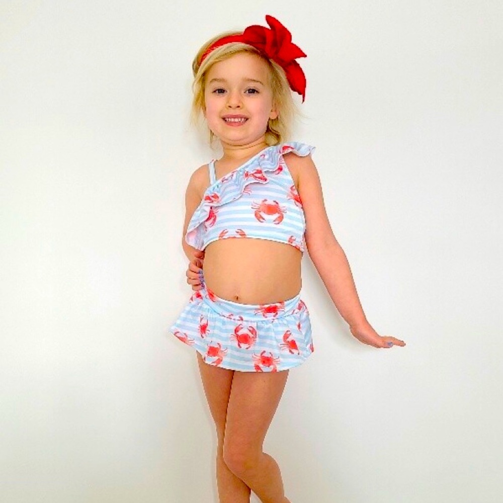 Absolutely adorable Clover Cottage size 2T crabby girls, two piece swimsuit